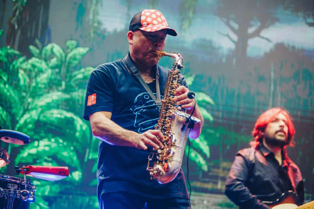 david wise tocando saxofone na gamescom latam 2026