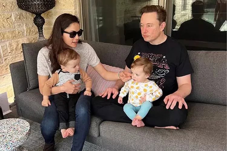 Shivon Zilis, Elon Musk e dois de seus filhos