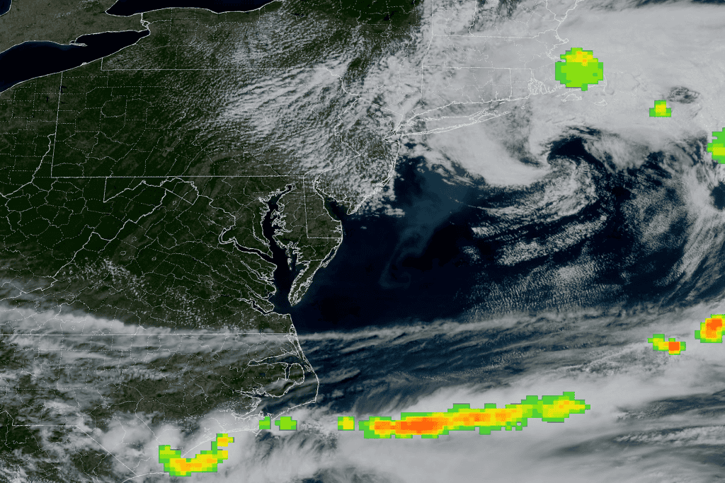 Imagem de satélite com a composição do meteoro