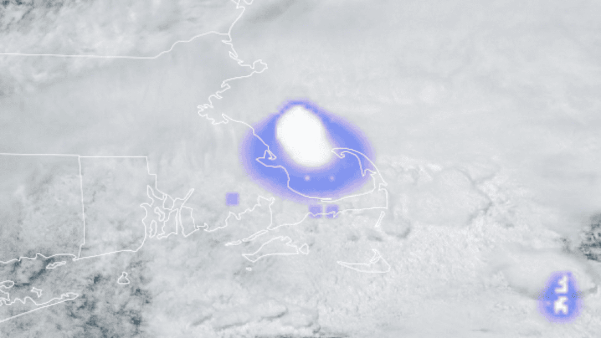 Imagens de satélite da explosão do meteoro