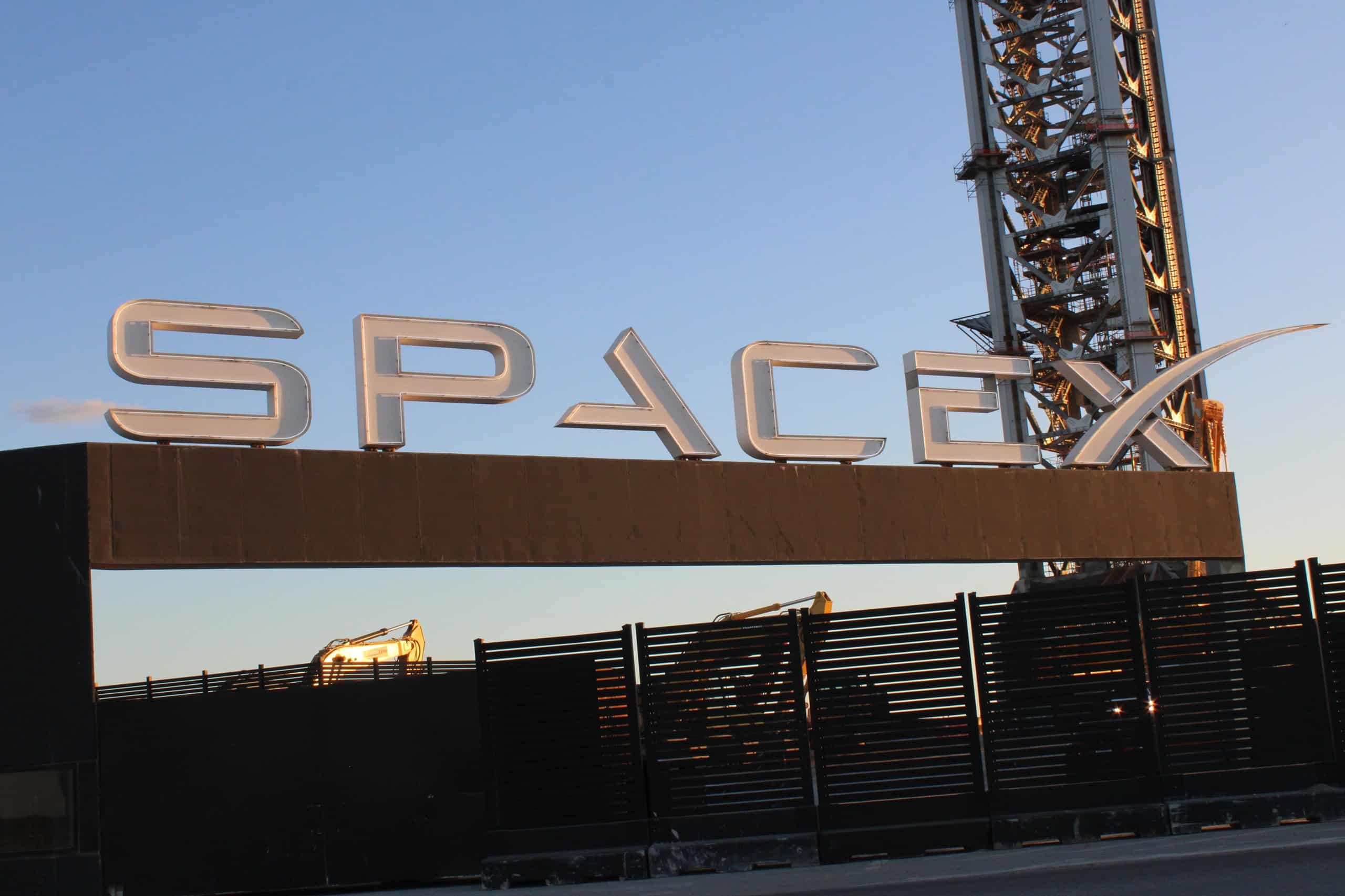 SpaceX vive montanha-russa após entrar na bolsa