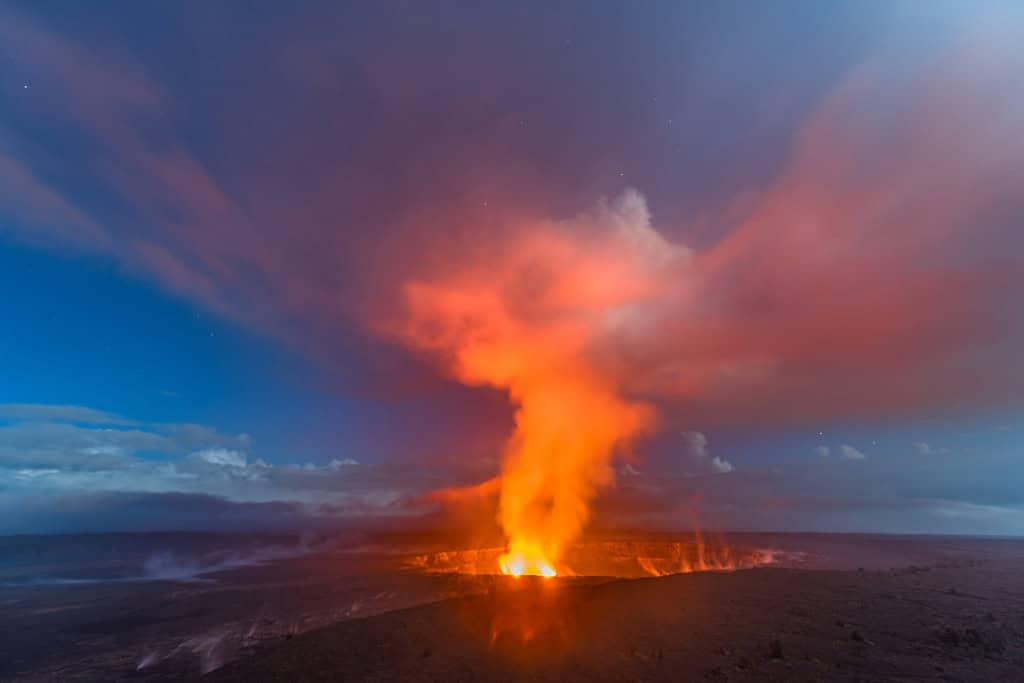 Vulcão Kilauea em erupção