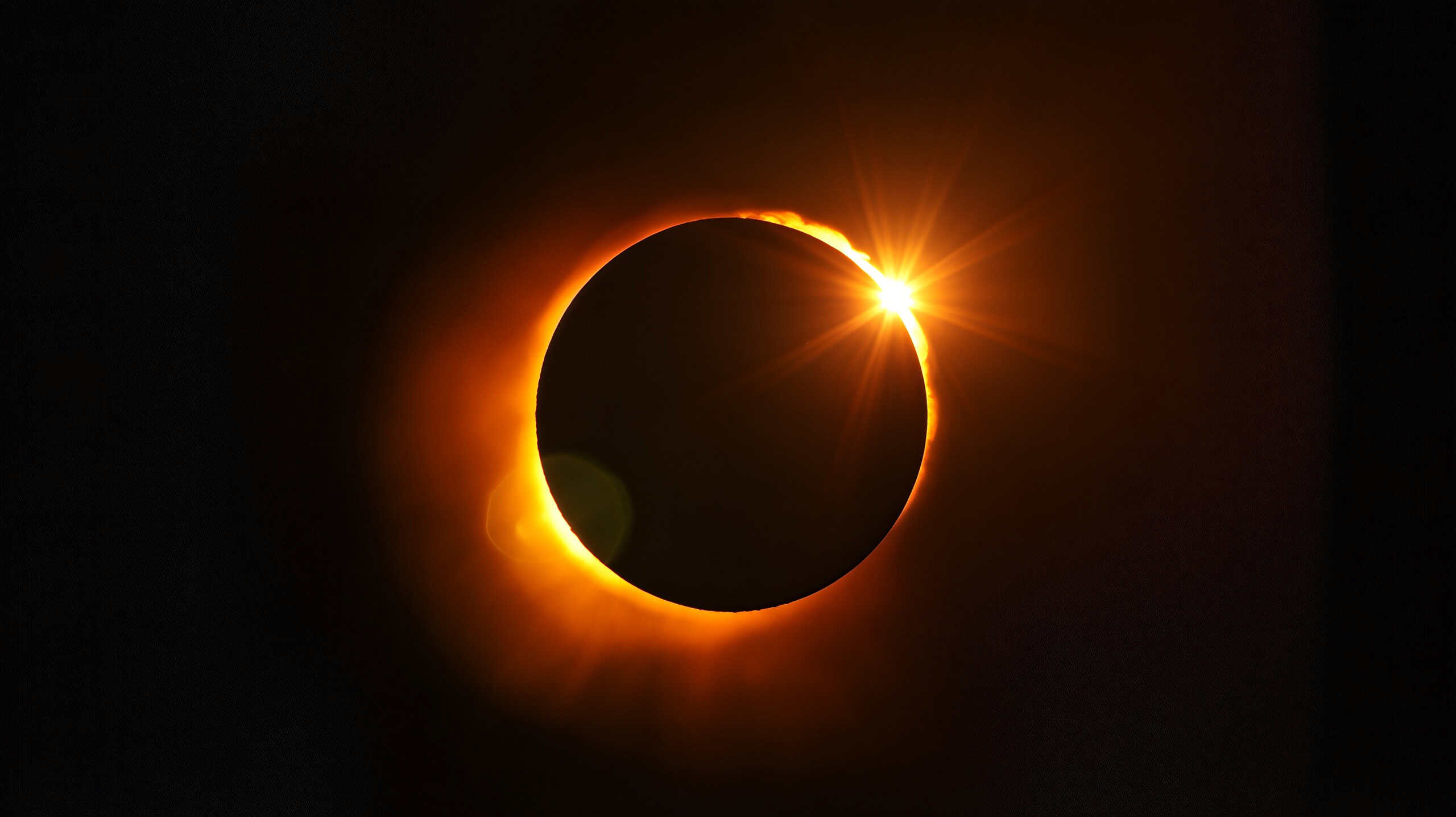É hoje! Saiba tudo sobre o eclipse solar total