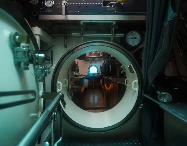 Área interna do habitat submarino