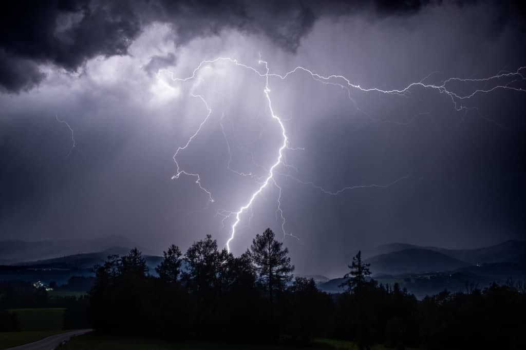 Tempestades com raios