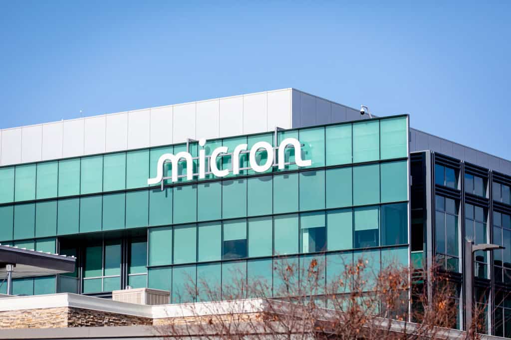Fachada de um prédio da Micron