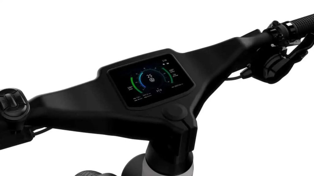 Tela com informações sobre a e-bike no guidão