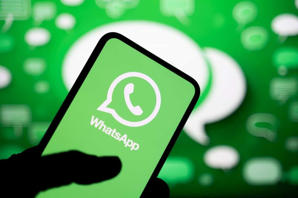 Logo do WhatsApp em um smartphone