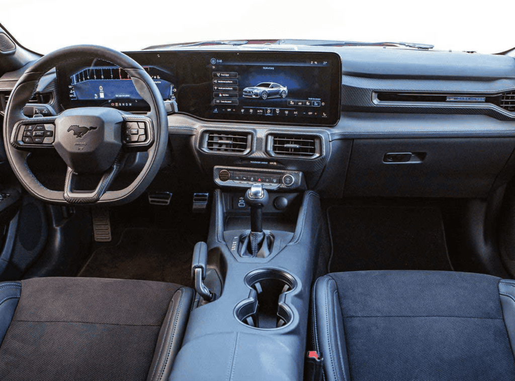 interior mustang