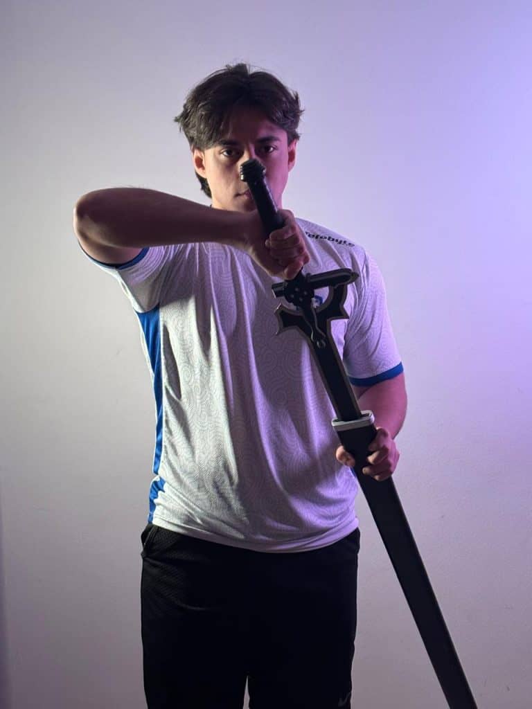 Como torneios de base podem revelar o próximo jogador profissional de League of Legends
