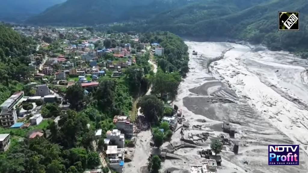 inundação fronteira entre Nepal e Tibet