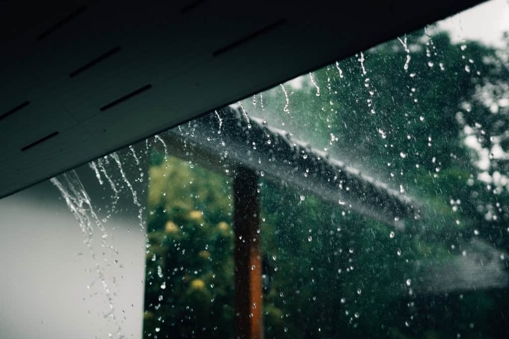 O Inmet emitiu alertas para tempestades e possibilidade de queda de granizo em estados do Sudeste. – Imagem: ArtRachen01/iStock