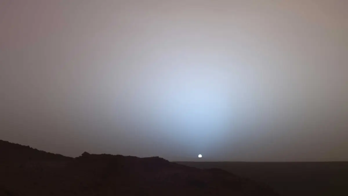 Marte tem céu vermelho e pôr do sol azul; entenda o motivo