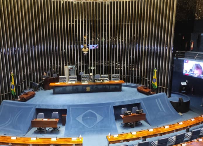 Senado aprova fim da escala 6×1; jornada semanal cairá para 40 horas