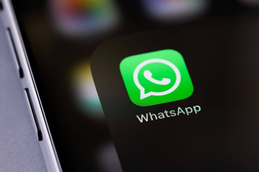ícone do whatsapp em um smartphone