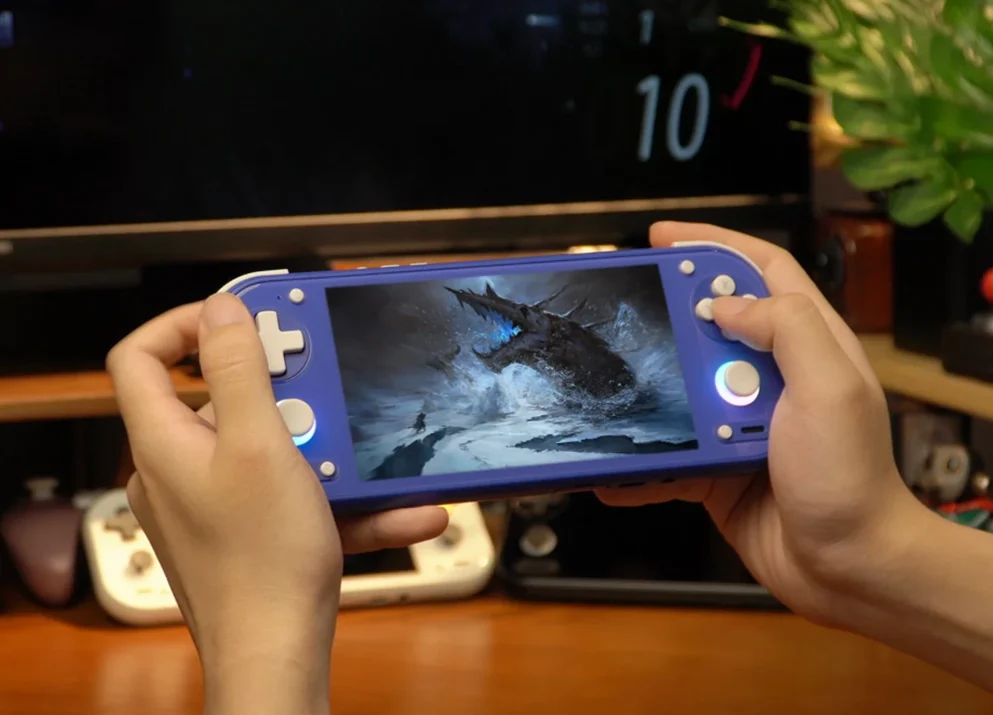 Anbernic lança portátil com Snapdragon e visual inspirado no Nintendo Switch Lite