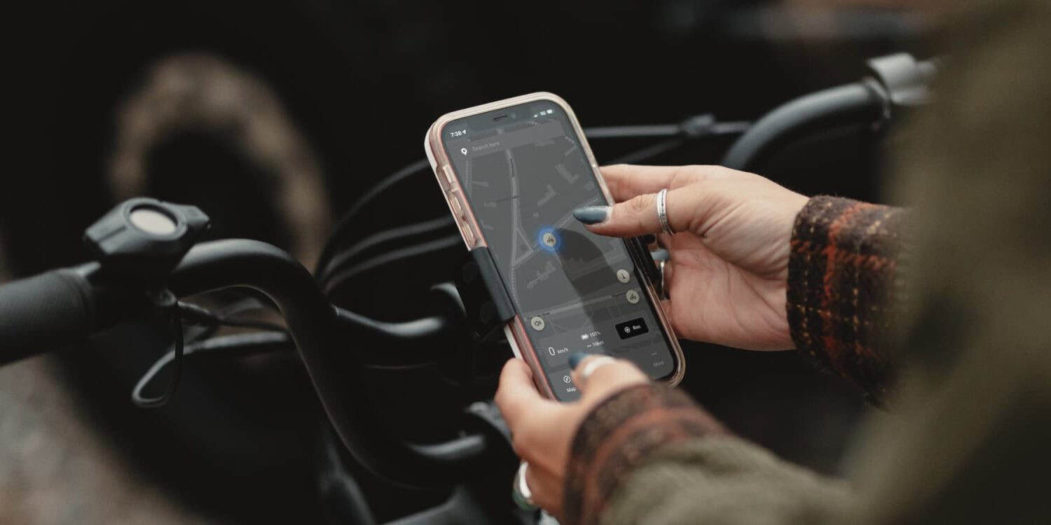 E-bikes mais seguras: novo rastreador promete manter sinal ativo por até um ano