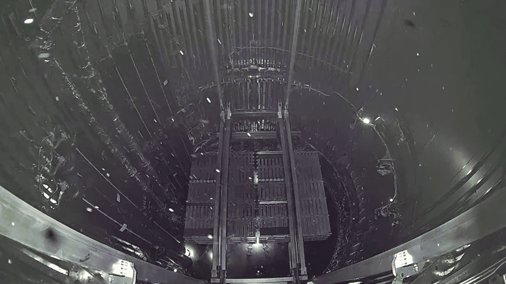 Carga útil do megafoguete Starship: satélites Starlink v3 para implantação em órbita. – Crédito: SpaceX
