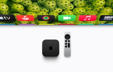 Apple TV 4K de quarta geração ao lado do controle remoto Siri Remote.