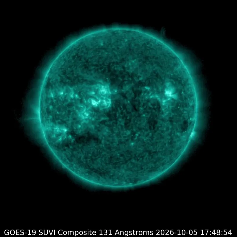 Uma das três erupções produzidas pelo Sol em direção à Terra.