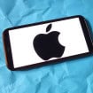 Logo da Apple em um iPhone
