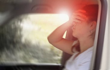 A cinetosa, também conhecida como enjoo de movimento, tem maior tendência de ocorrer em veículos elétricos?