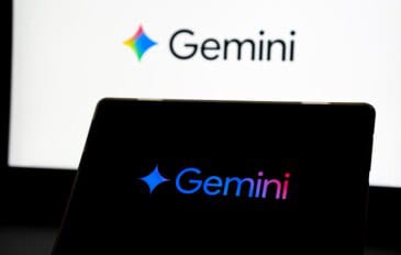 Logo do Gemini ao fundo e à frente