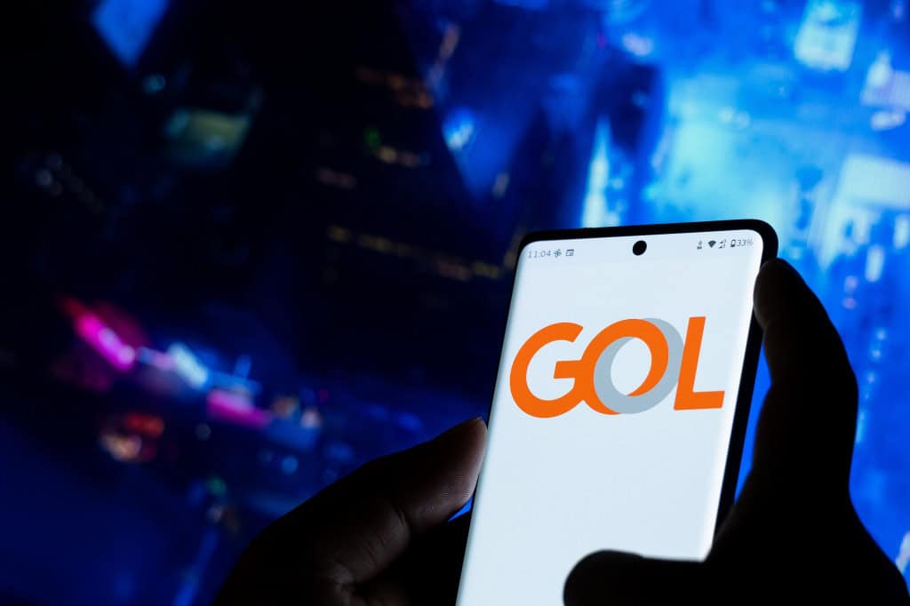 Logo da Gol em um smartphone