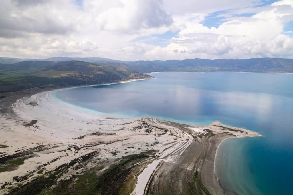 Lago Salda com Linha Branca e Águas Turquesa, na Turquia.