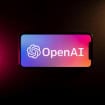 Logo da OpenAI na tela de um smartphone que está na horizontal